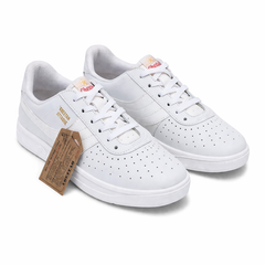 Stepiefy Men’s White Casual Sneakers – Lightweight Lace-Up Everyday Shoes